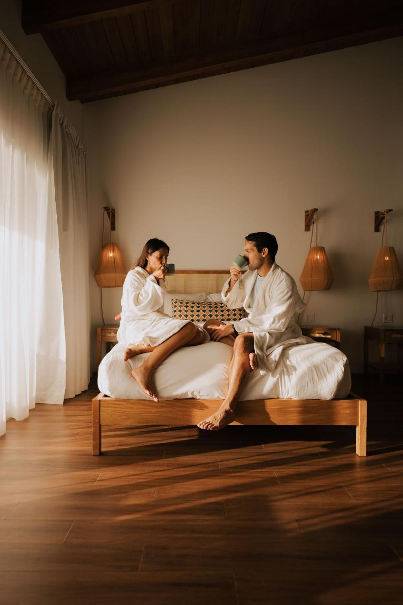 The Beach House Boutique Hotel West End Ngoại thất bức ảnh